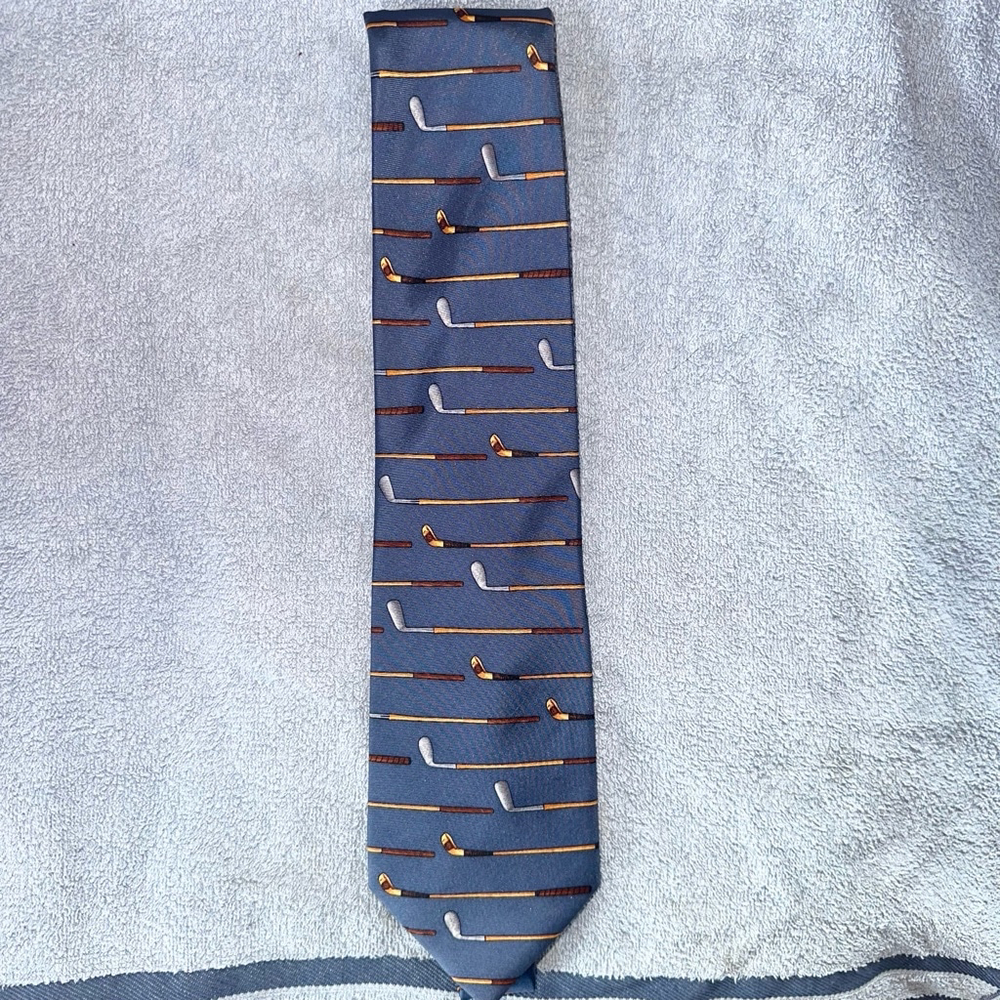 NWOT Vintage Alynn Neckwear Vintage Woods & Irons Golf Themed Silk Neck Tie